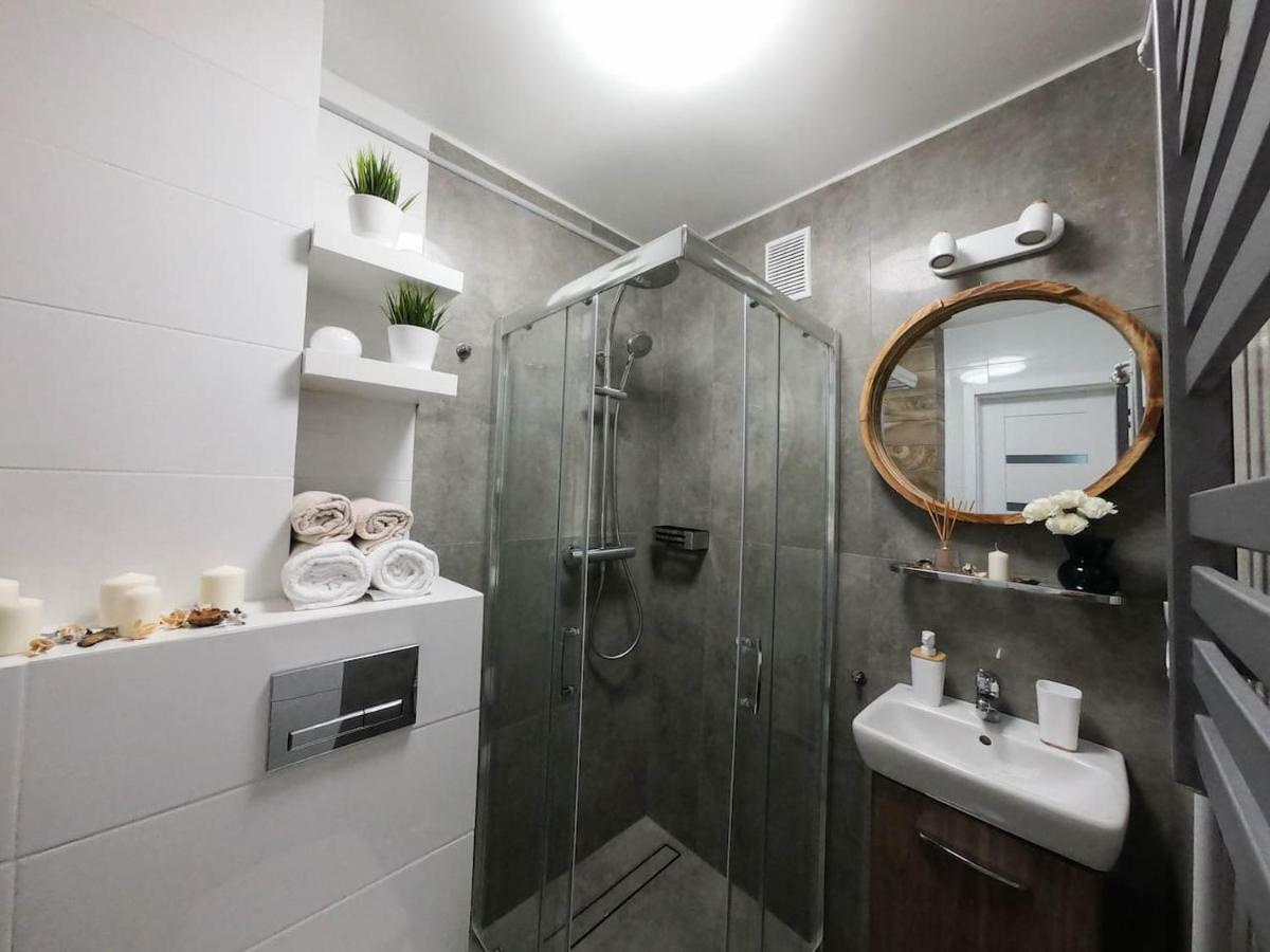 ורוצלב New Apartment - 300 M Town Hall - 3 Rooms - 7 People מראה חיצוני תמונה